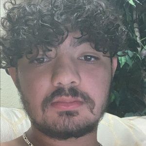 Meet your Posher, Hesham